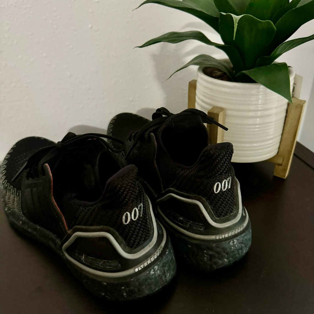 Adidas black - Picture 4 of 7